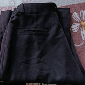 BLACK TROUSERS