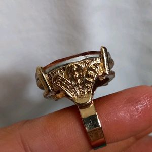 Like New Adjustable Big Stone Designer Ring