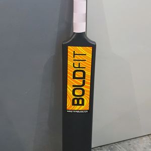 BOLDFIT Cricket Bat Indoor Outdoor Turf Plastic