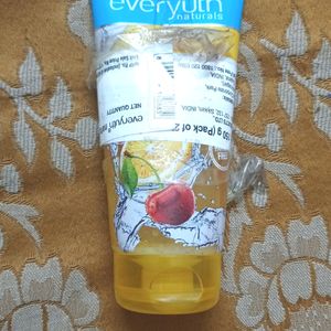 Everyuth Natural Face Wash