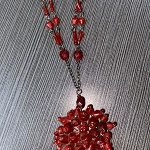 Red Stylish Neckpiece