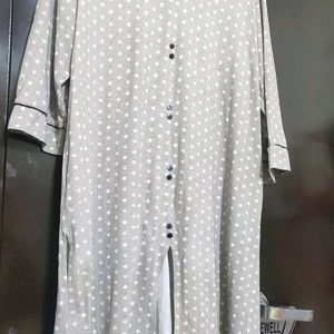 Light Grey Dotted Top For Girl Or Woman 42 Bust