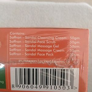 Vaadi Saffron Skin Whitening Facial Kit