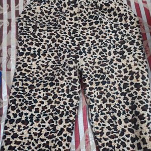 Totally New Beautiful Woolen Tiger Print Jegging