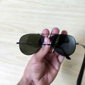 Ray Ban Original Shades / Goggles/ Sunglasses. With Cover