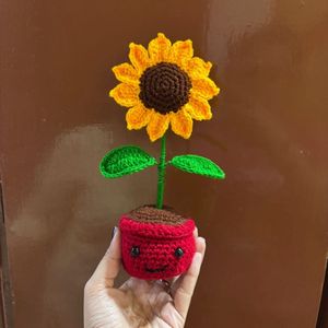 Small Sunflower Pot