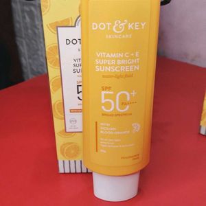 Combo Of* Dot & Key * Sunscreen And Moisturizer 💛