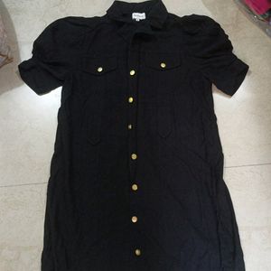 Black Hlaf Sleeve Golden Button Jacket