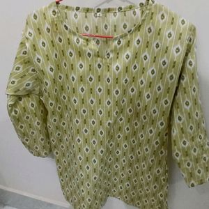 Short Kurti