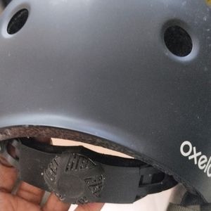 sports helmet width 6 inches