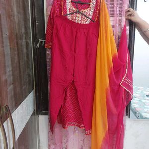 Kurta Sets With Dupatta