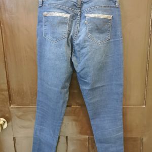 Levi's demi Curve Skinny Jeans Waist 27