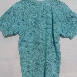 Cyan Blue Leaf Print Design Tshirt 👕