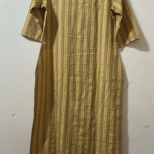 Yellow Straight Thread Strips Kurtha