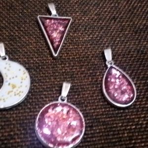 4 Resin Pendent