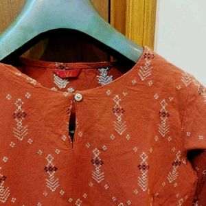 W Embroided Kurta