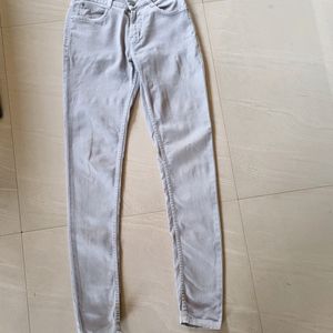 ZOLA JEANS