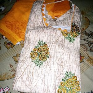 Combo Of 2 Salwar Suits