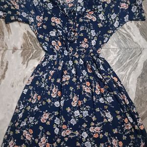 Beautiful Floral Midi Dress For Girls