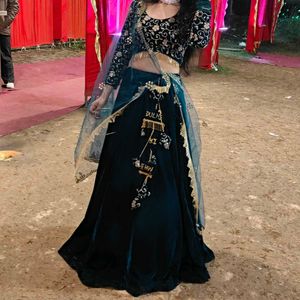 Velvet Lehnga