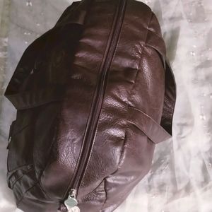 100% authentic  Leather Converse Duffle Bag