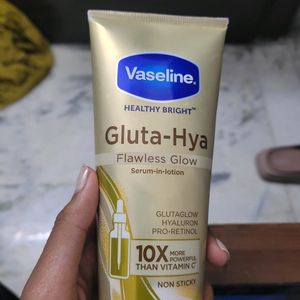 Vaseline Gluta - Hya  Body Lotion