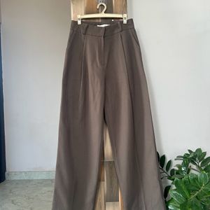 Brown Highwaist Trouser