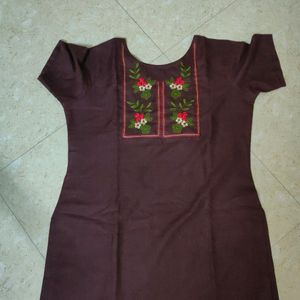 New Kurti With Beautiful Embroidery