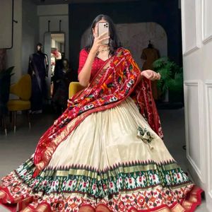 Albela Patolaa Lehenga