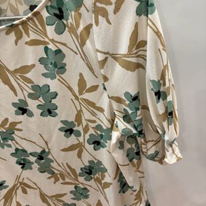 H&M Off White Floral Top