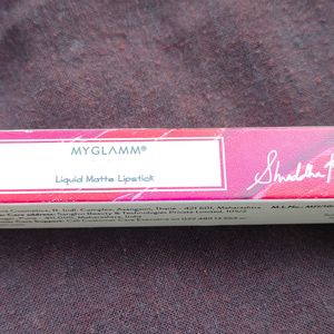 MYGLAMM LIQUID LIPSTICK - HOLMES