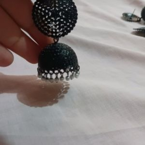 Black Earrings And Jhumka Set