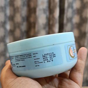 Lactocalamine Moisturizer  (Free Neem Comb + Clip)