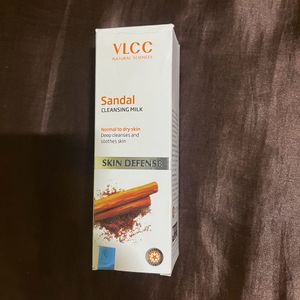 VLCC Sandal Cleansing Milk