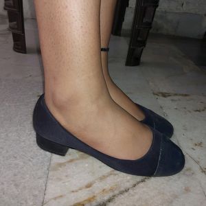 Used Navyblue Heels