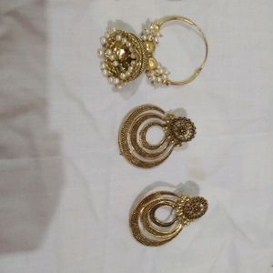 combo of two earrings