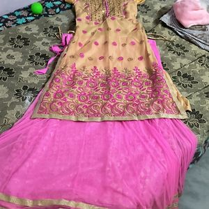 Net Lenhanga With Full Top Stitched