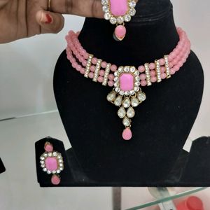 Kundan Pearl Set