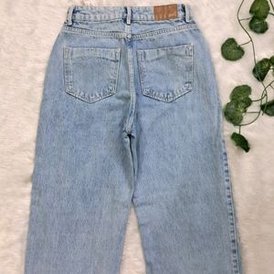 Zara Straight Fit Jeans