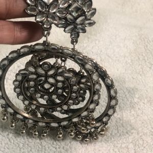 Round Heavy Earring