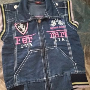 Unused Sleevless Baby Boy Jacket