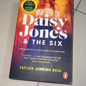 Daisy Jones And The Six Taylor Jenkins Reid