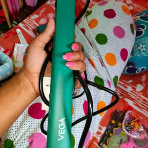 Vega Hair Straightener