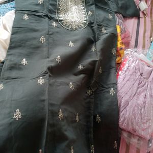 Embroidered Kurta Set