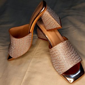 Beautiful Trendy Triangle Heels With Unique Shine