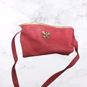 Beautiful Sling Bag Only In 300 Coins ♥️