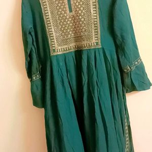 Nayra Kurta Gd Condition