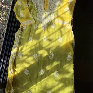 Yellow Chikankari kurta with inner