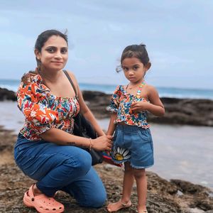 Mother And Daughter Twinning