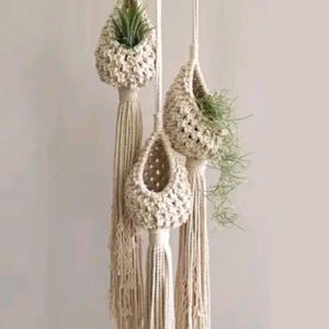 Macrame Plant And Pot Hanger